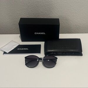 CHANEL Black CH5278 Sunglasses